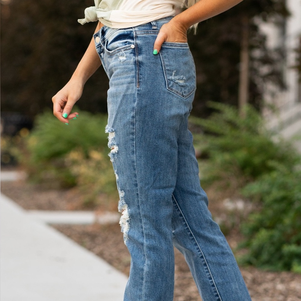 Judy Blue PRICHARD MID RISE DESTROYED BOYFRIEND jeans. Size 29/9. - Picture 2 of 10